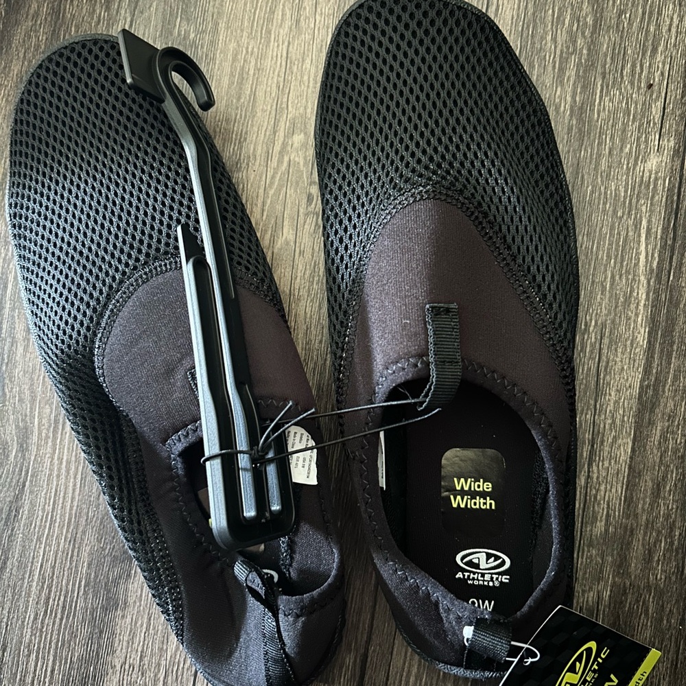 Athletic Works Women's Black Mesh Swim Shoes